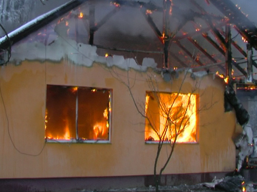 Incendiu Baita (c) eMM.ro